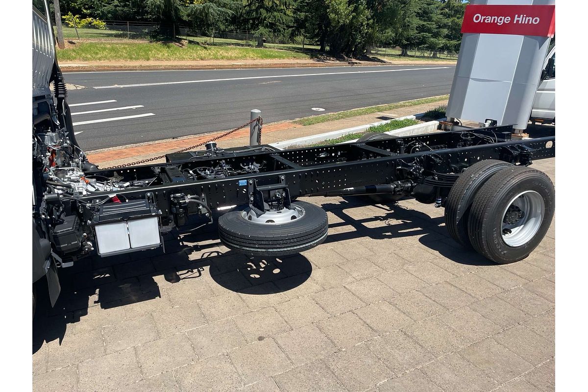 2025 Hino 300 Series