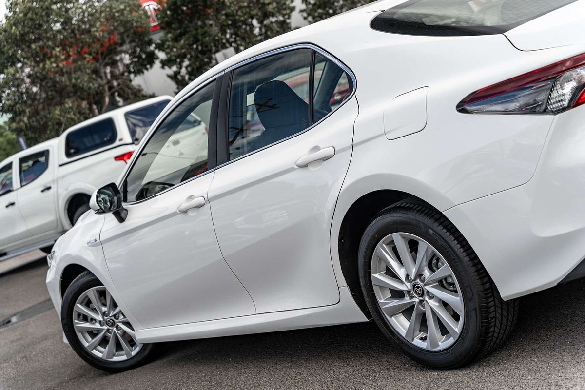 2022 Toyota Camry Ascent AXVH70R