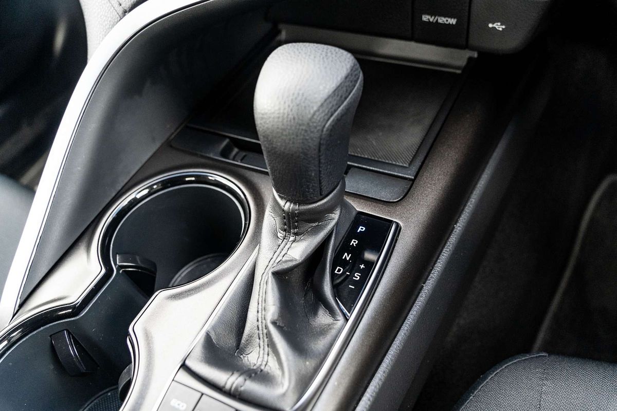 2022 Toyota Camry Ascent AXVH70R