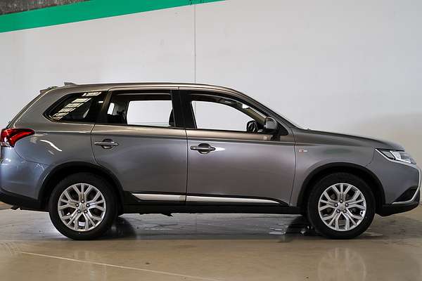 2021 Mitsubishi Outlander ES ZL