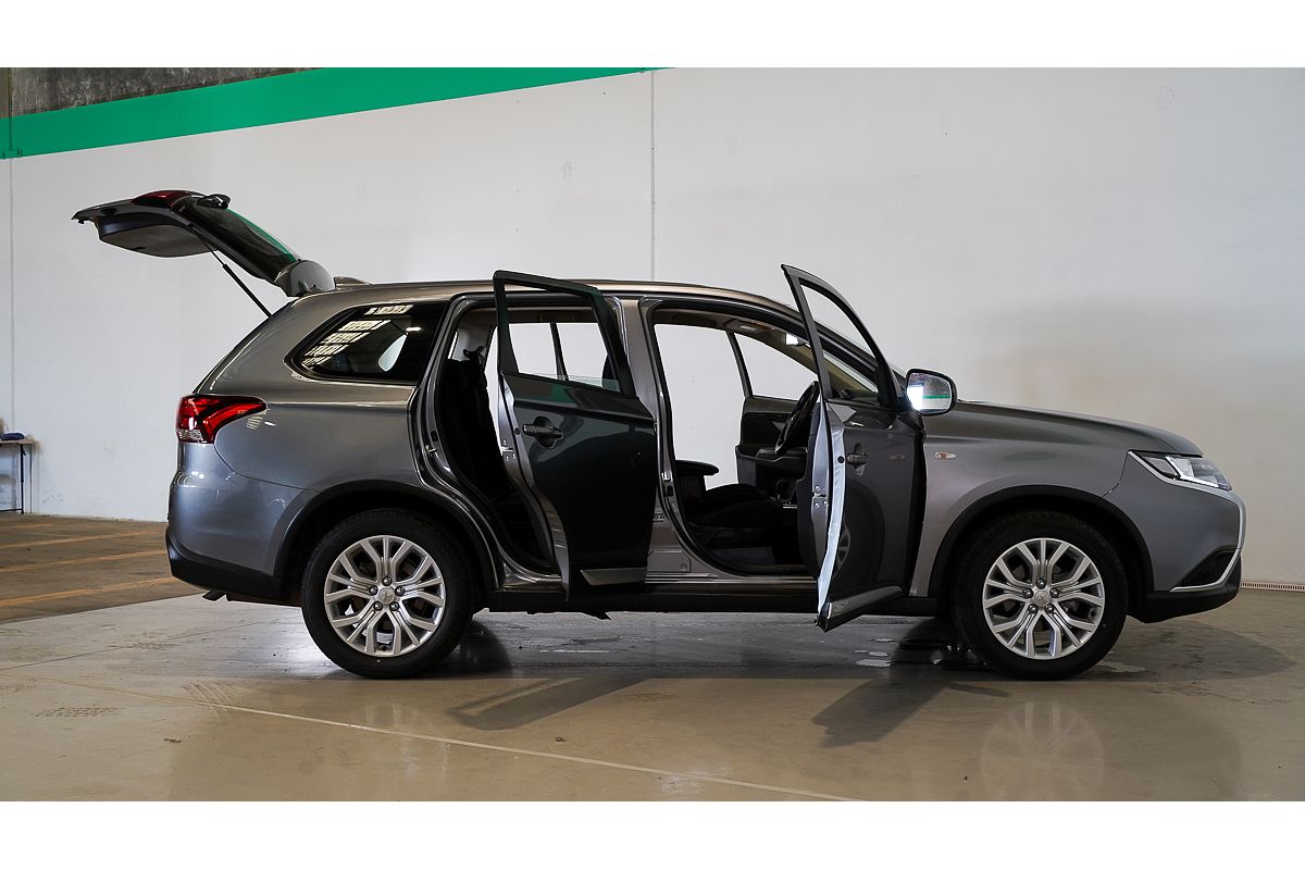 2021 Mitsubishi Outlander ES ZL