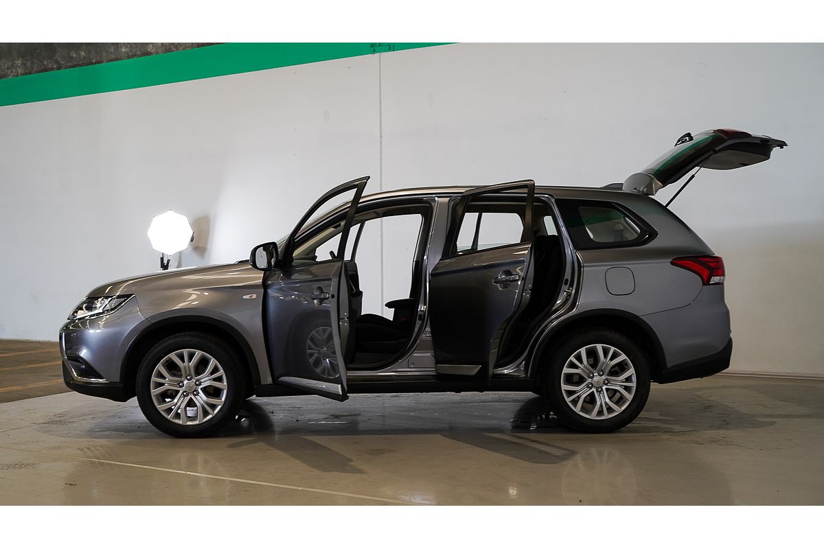2021 Mitsubishi Outlander ES ZL