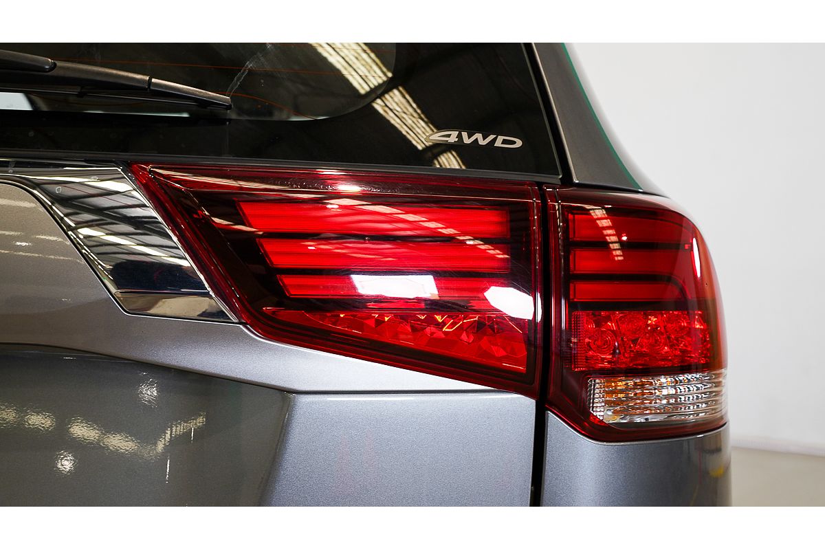 2021 Mitsubishi Outlander ES ZL