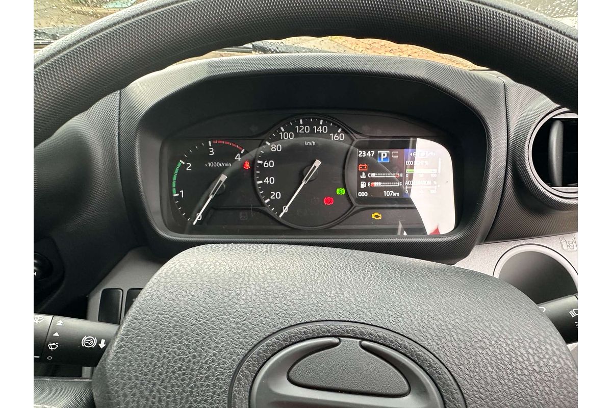 2024 Hino 300 Series 617 Crew 4x2 LWB