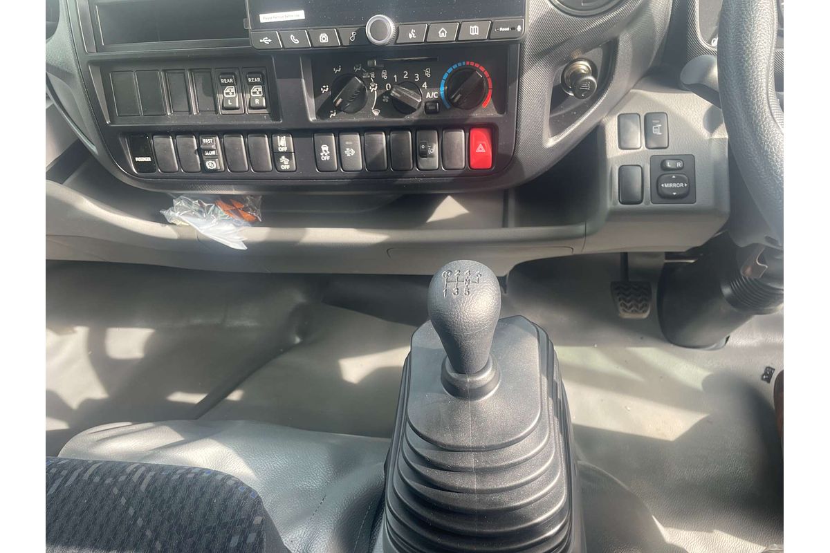 2024 Hino 300 Series 617 Crew 4x2 LWB