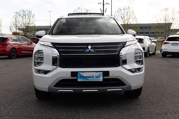 2022 Mitsubishi Outlander Exceed ZM