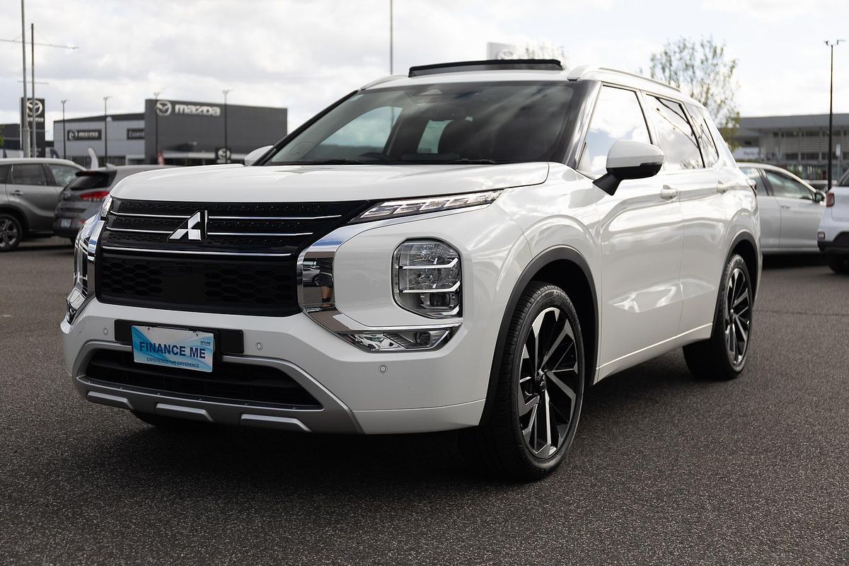 2022 Mitsubishi Outlander Exceed ZM