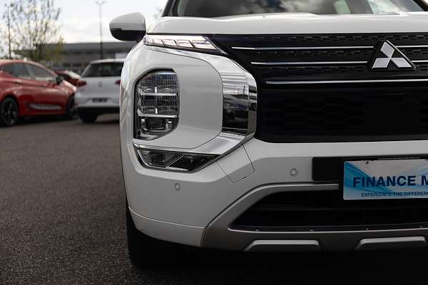 2022 Mitsubishi Outlander Exceed ZM
