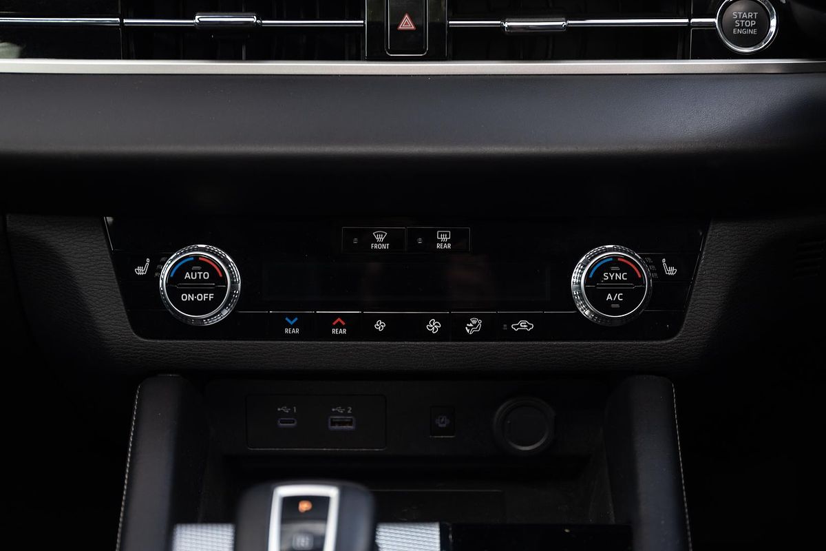 2022 Mitsubishi Outlander Exceed ZM