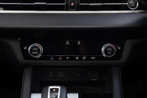 2022 Mitsubishi Outlander Exceed ZM