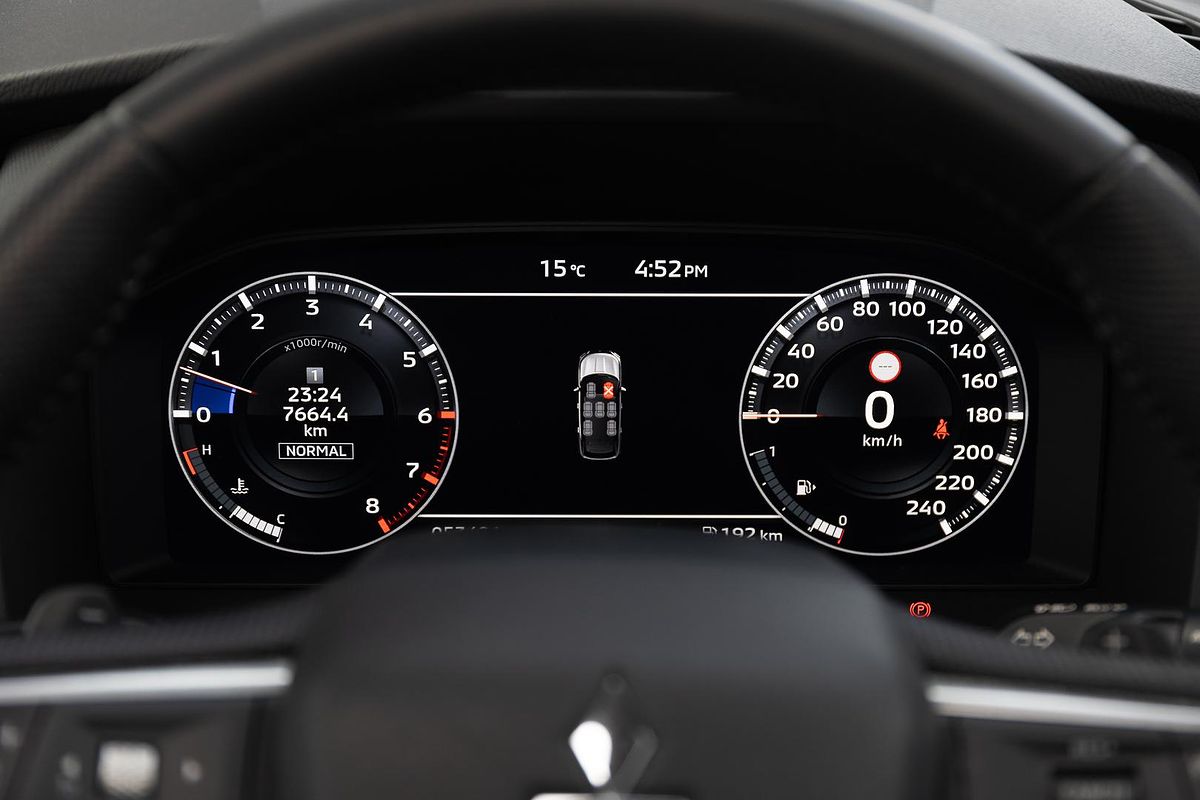 2022 Mitsubishi Outlander Exceed ZM