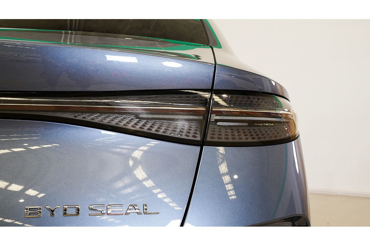 2024 BYD Seal Premium