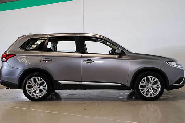 2021 Mitsubishi Outlander ES ZL