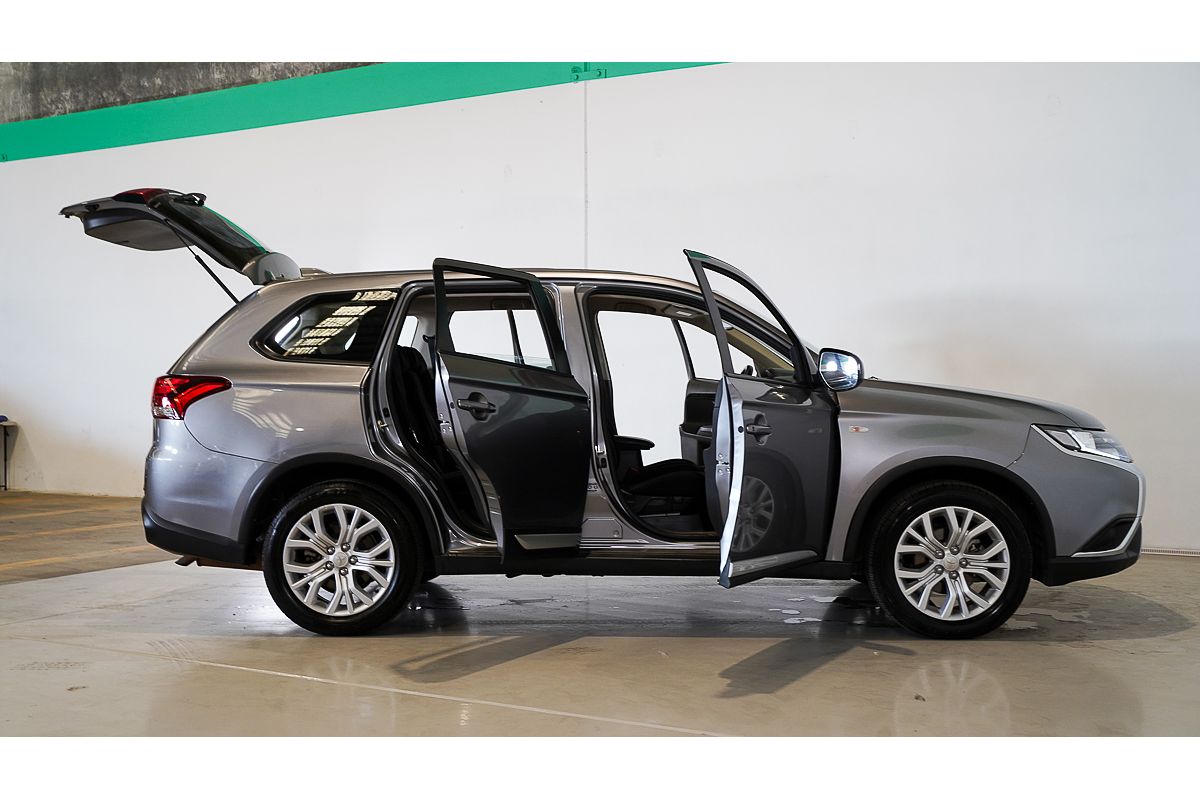 2021 Mitsubishi Outlander ES ZL