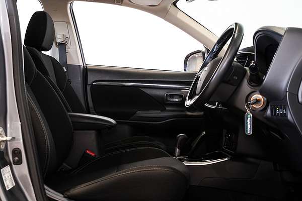 2021 Mitsubishi Outlander ES ZL