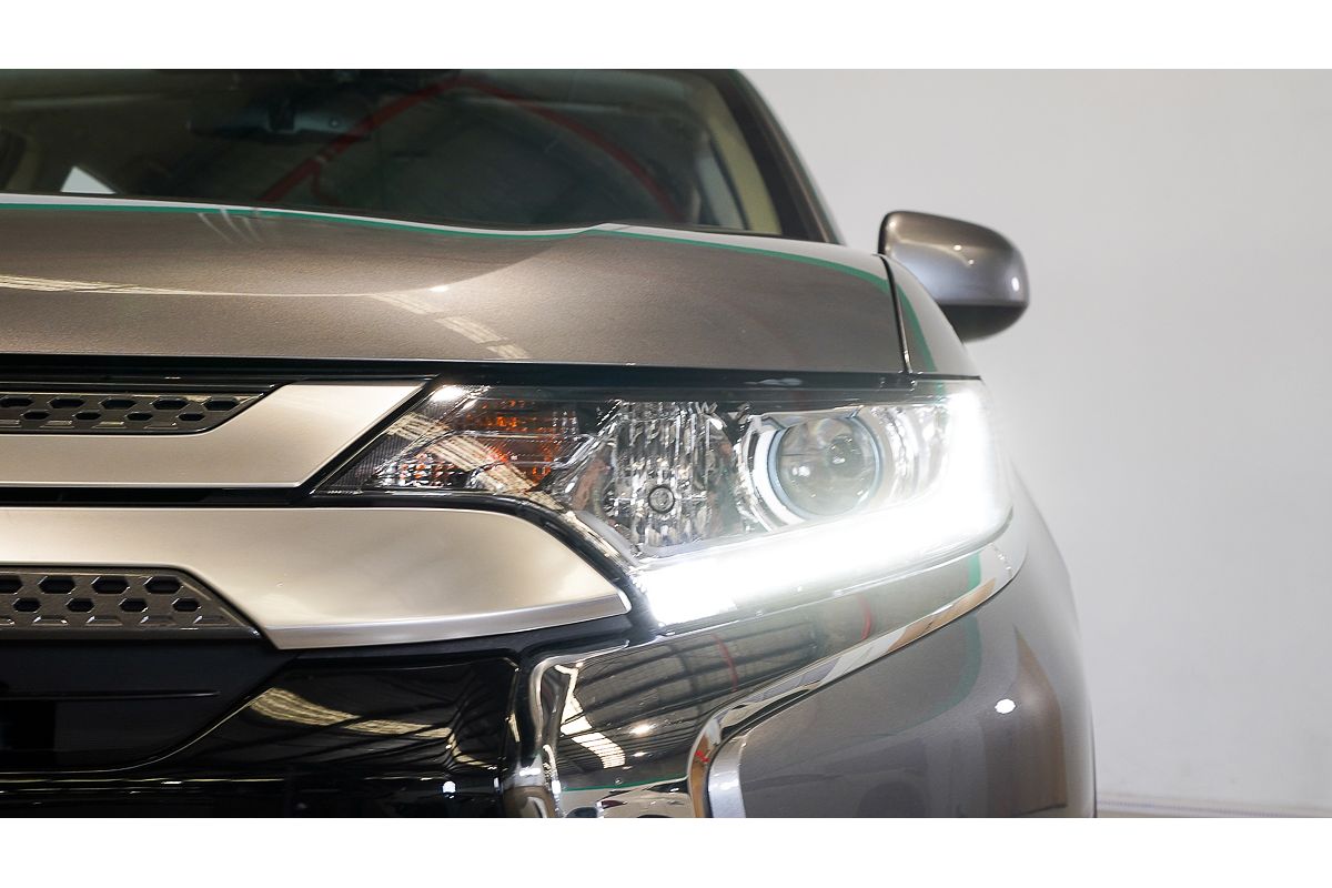 2021 Mitsubishi Outlander ES ZL