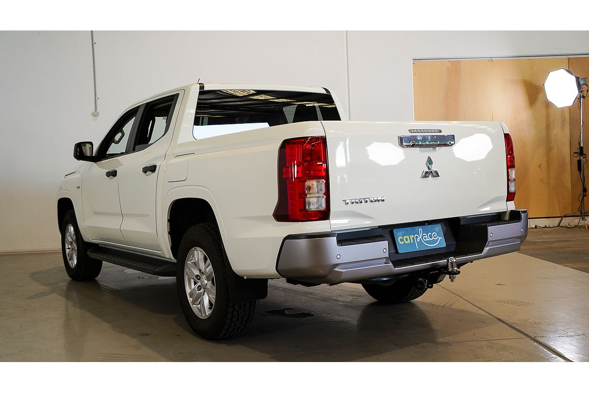 2024 Mitsubishi Triton GLX+ MV 4X4