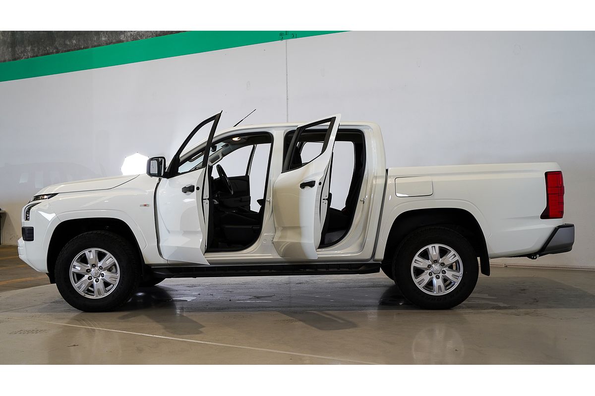 2024 Mitsubishi Triton GLX+ MV 4X4