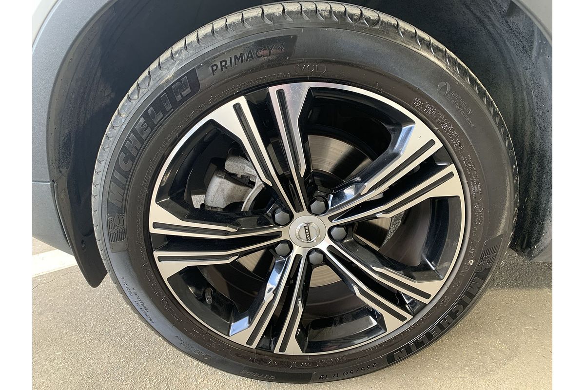 2021 Volvo XC40 T4 Inscription