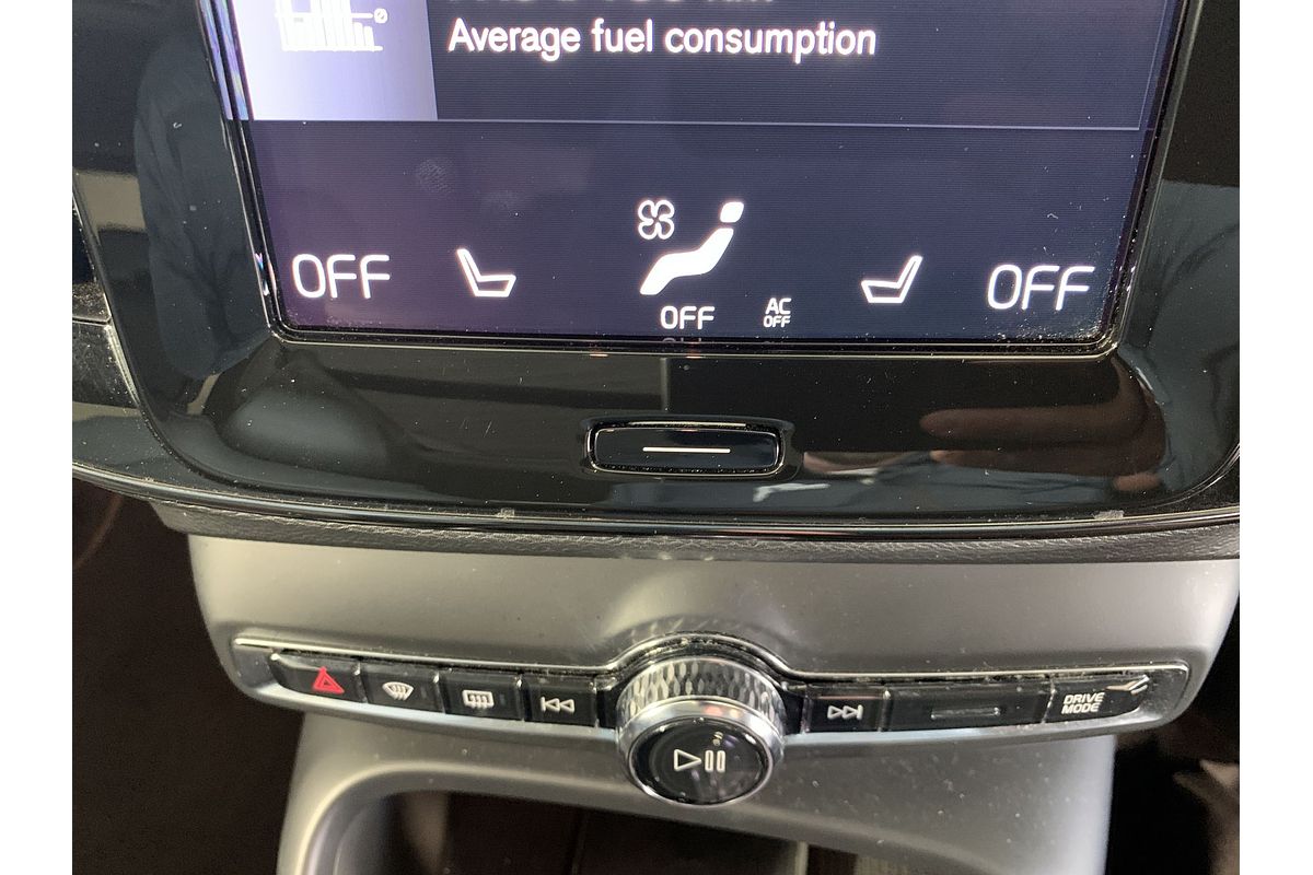 2021 Volvo XC40 T4 Inscription