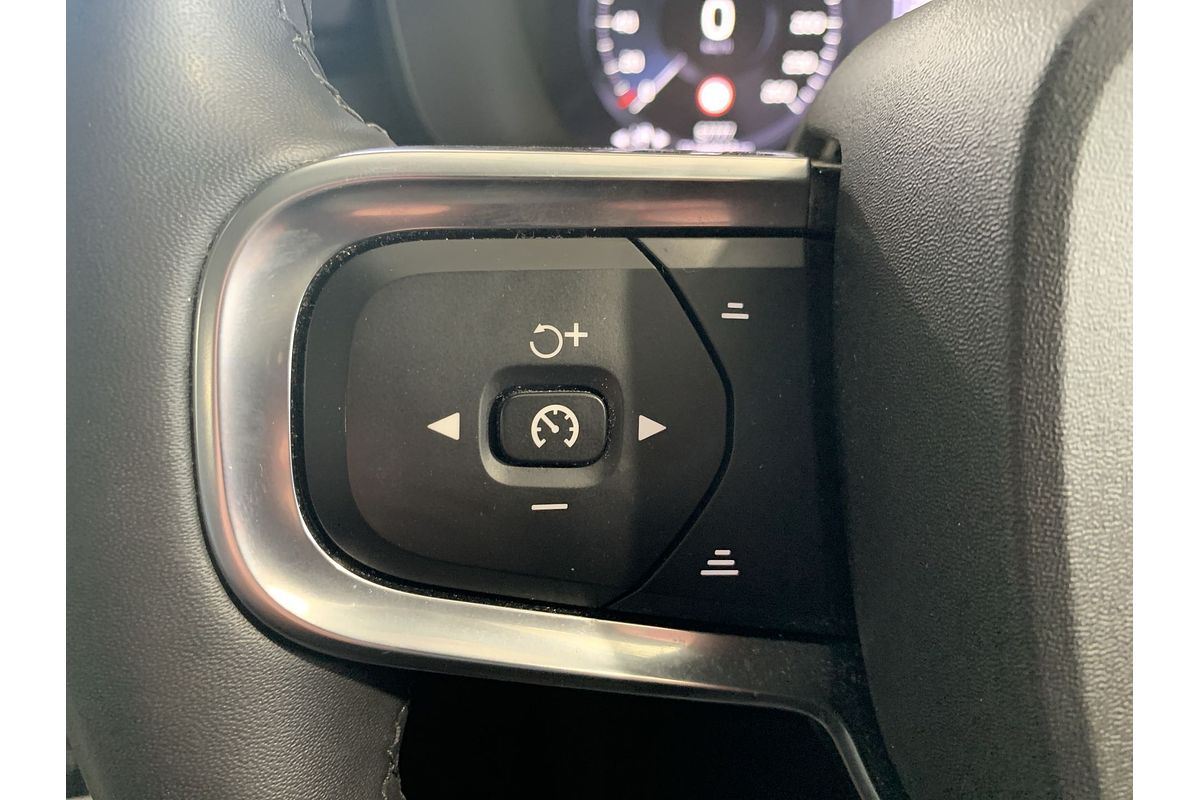 2021 Volvo XC40 T4 Inscription