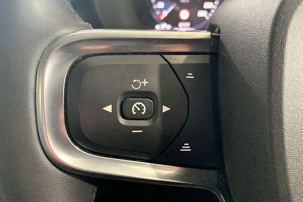 2021 Volvo XC40 T4 Inscription