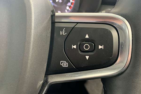 2021 Volvo XC40 T4 Inscription