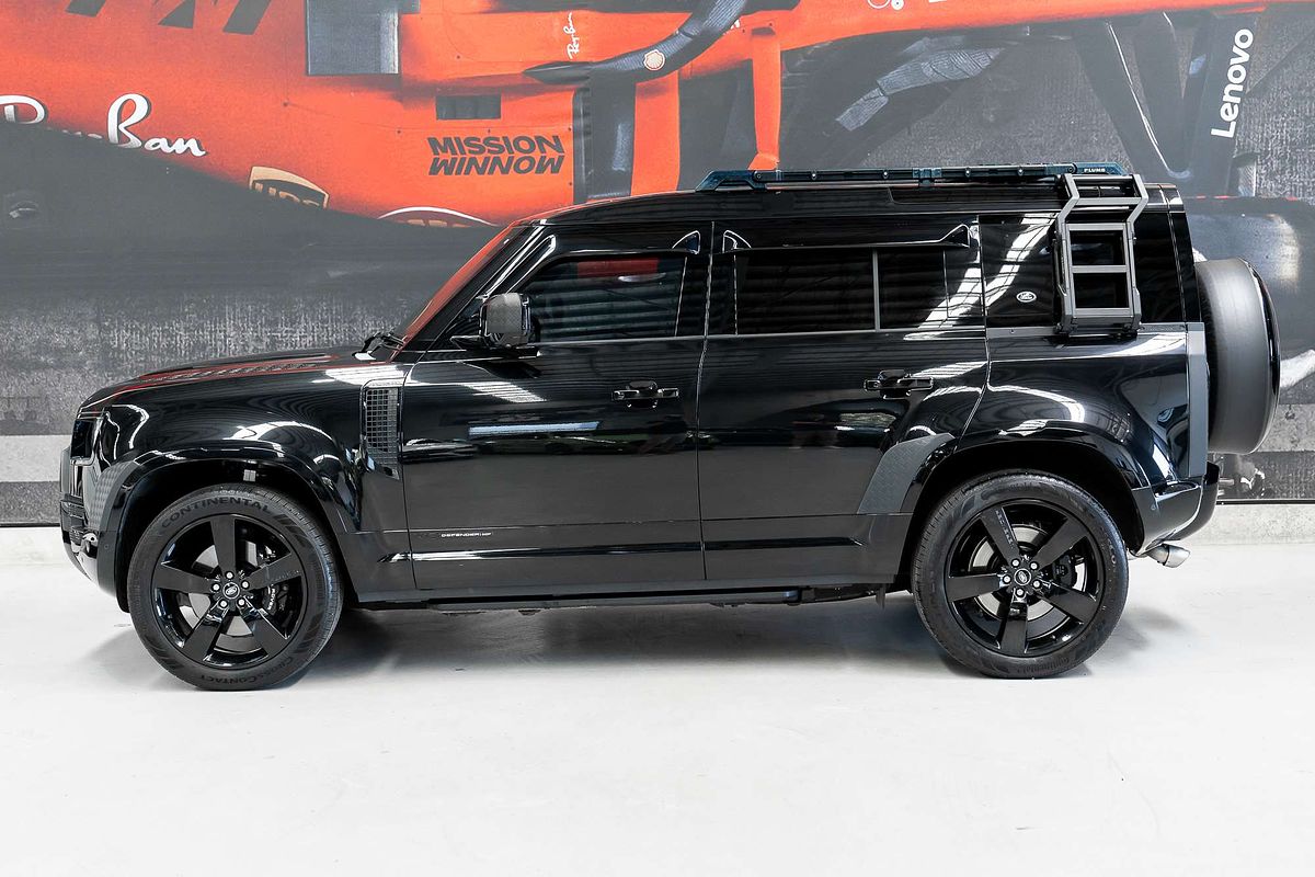 2023 Land Rover Defender 110 P525 V8 L663