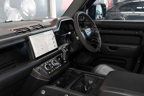 2023 Land Rover Defender 110 P525 V8 L663