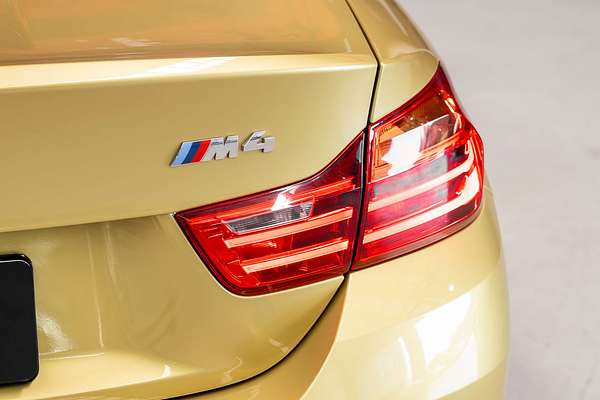 2014 BMW M4  F82