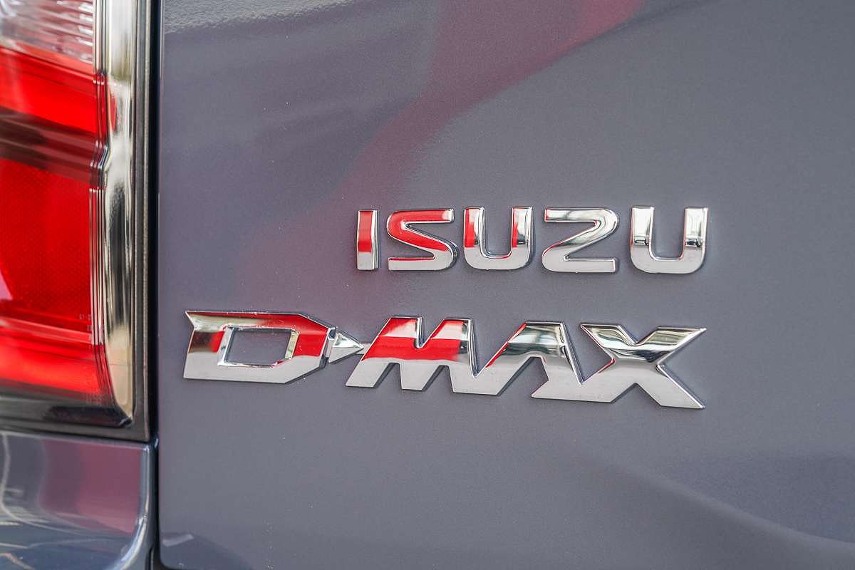 2025 Isuzu D-MAX X-TERRAIN 4X4