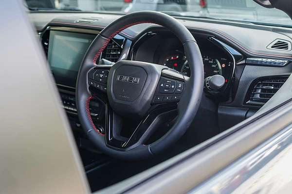 2025 Isuzu D-MAX X-TERRAIN 4X4