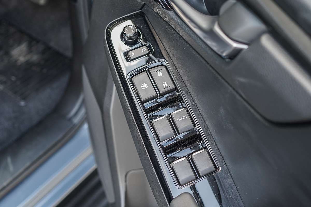 2025 Isuzu D-MAX X-TERRAIN 4X4