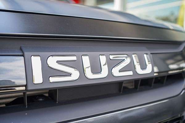 2025 Isuzu D-MAX X-TERRAIN 4X4