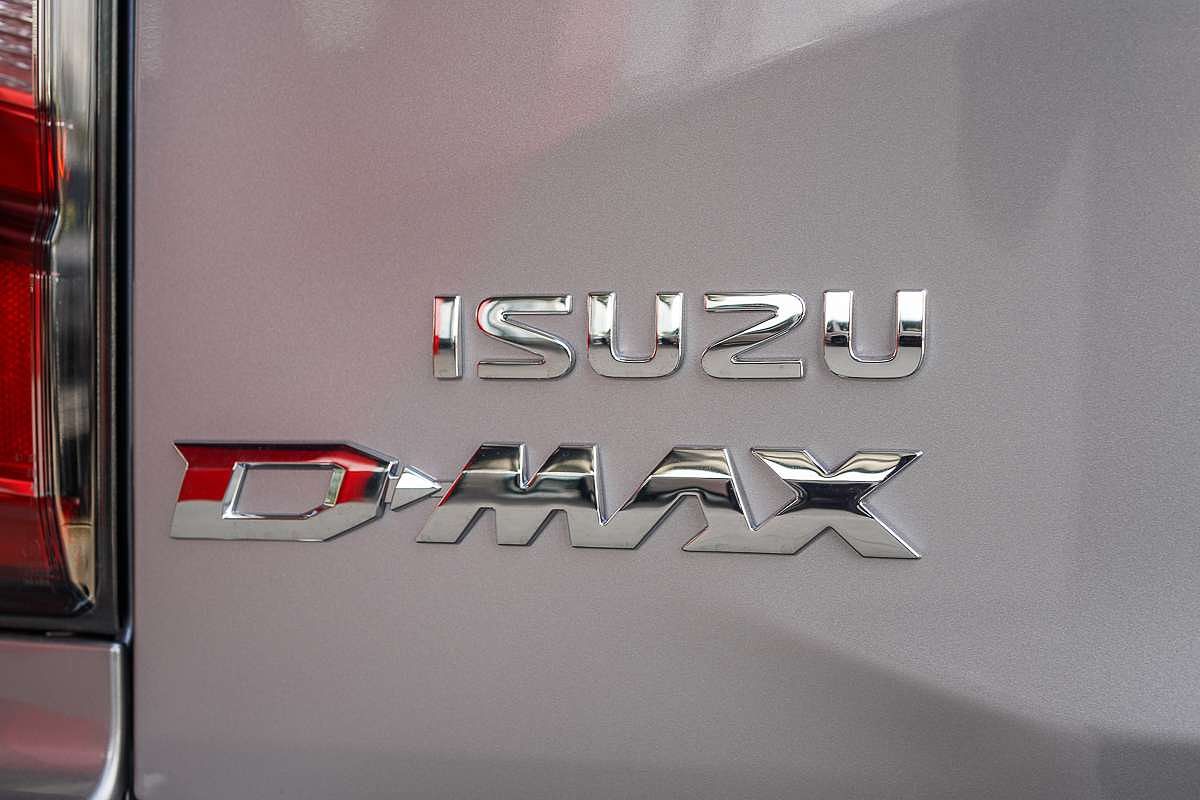2025 Isuzu D-MAX X-TERRAIN 4X4