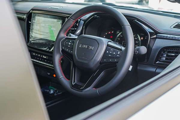 2025 Isuzu D-MAX X-TERRAIN 4X4