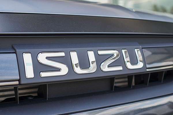 2025 Isuzu D-MAX X-TERRAIN 4X4