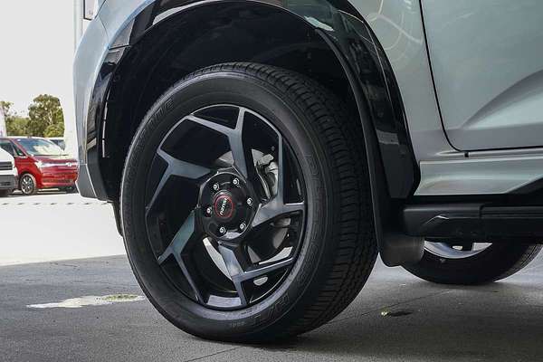 2025 Isuzu MU-X X-TERRAIN