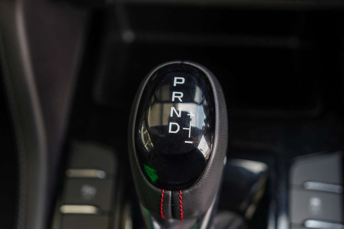 2025 Isuzu MU-X X-TERRAIN