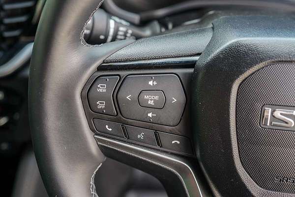 2025 Isuzu MU-X X-TERRAIN