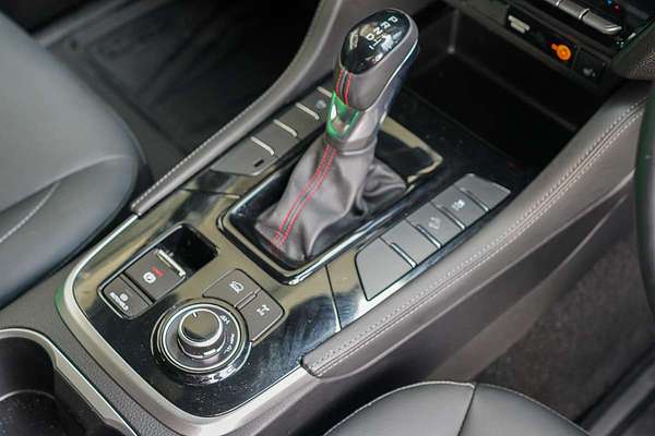 2025 Isuzu MU-X X-TERRAIN