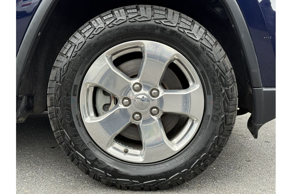 2012 Jeep Grand Cherokee Laredo WK