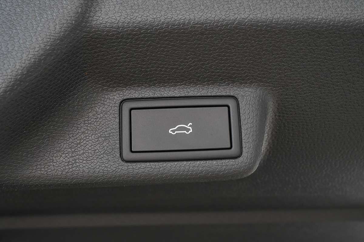 2025 Volkswagen ID. Buzz Pro BEV560 EB SWB