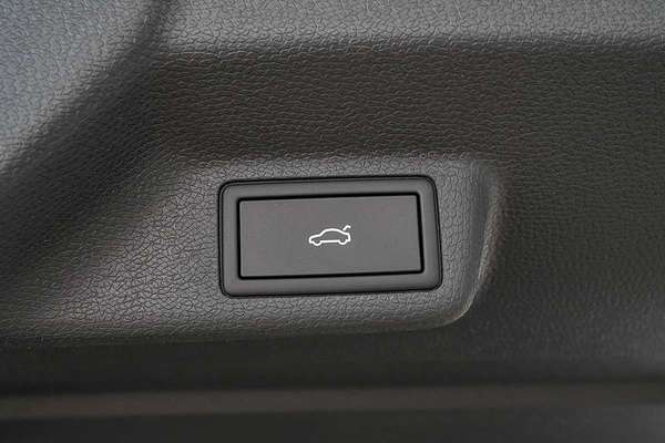 2025 Volkswagen ID. Buzz Pro BEV560 EB SWB
