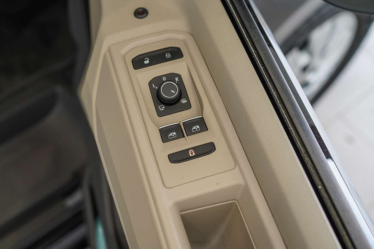 2025 Volkswagen Multivan TDI360 Life T7 SWB