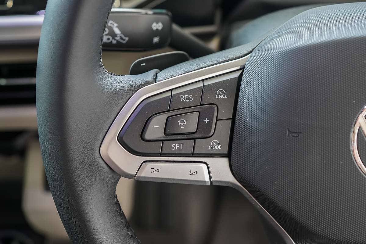 2025 Volkswagen Multivan TDI360 Life T7 SWB