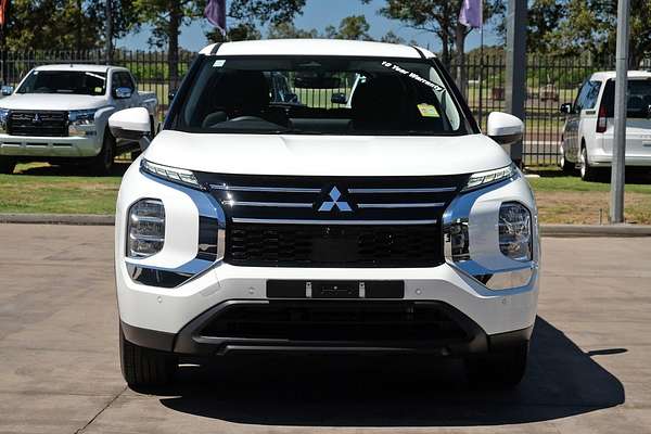 2025 Mitsubishi Outlander ES ZM