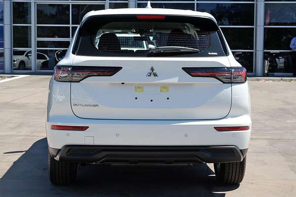 2025 Mitsubishi Outlander ES ZM