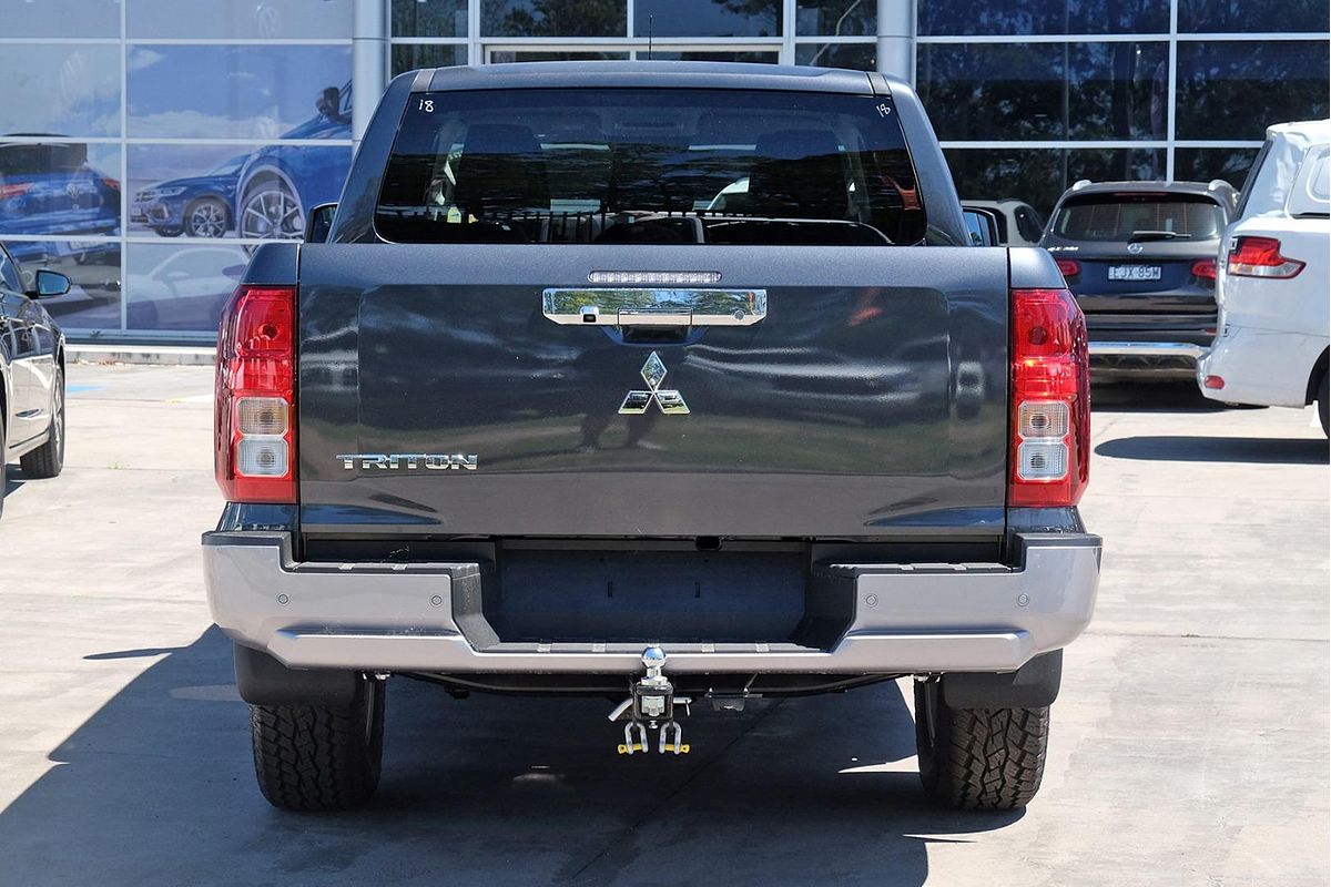 2025 Mitsubishi Triton GLX+ MV 4X4