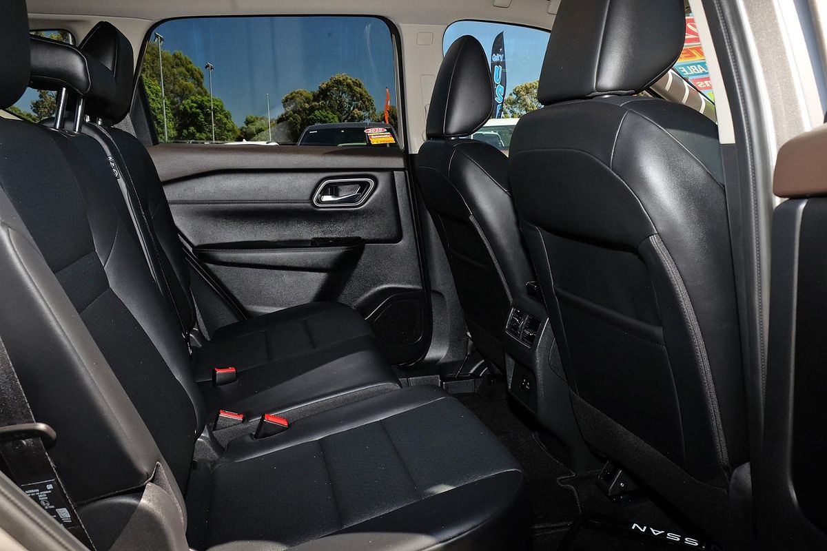 2024 Nissan X-TRAIL ST-L T33